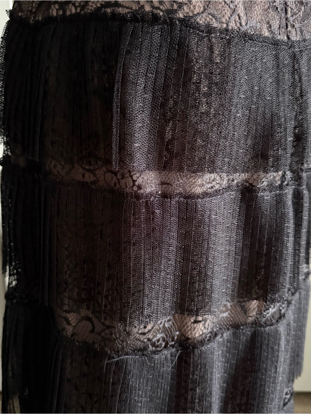 BCBGMaxAzria Black Tiered Lace Formal Maxi Gown with Silk Trim Size 10 - Picture 6 of 10